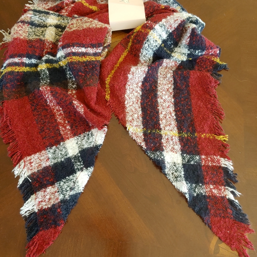 Candie's Triangle Scarf
